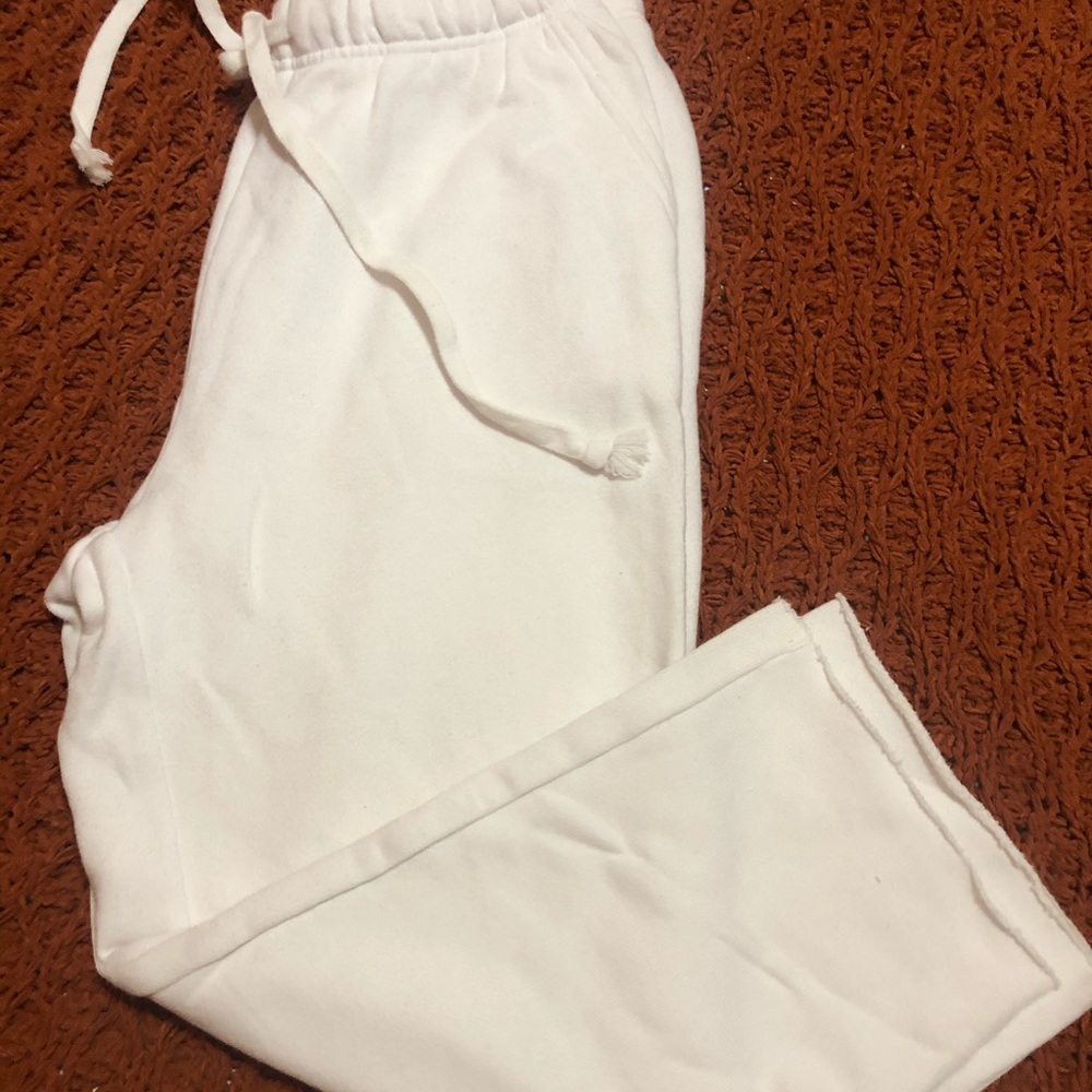 Cropped sweatpants